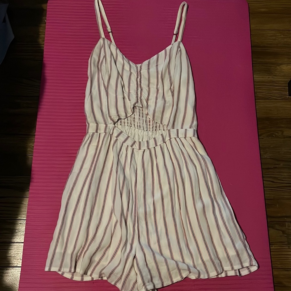 Hollister romper